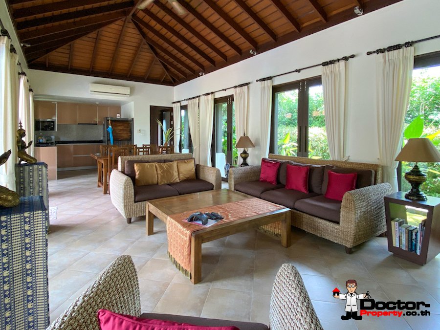 Asian Style 2 Bedroom Villa, near Bangrak Beach, Koh Samui – For Sale